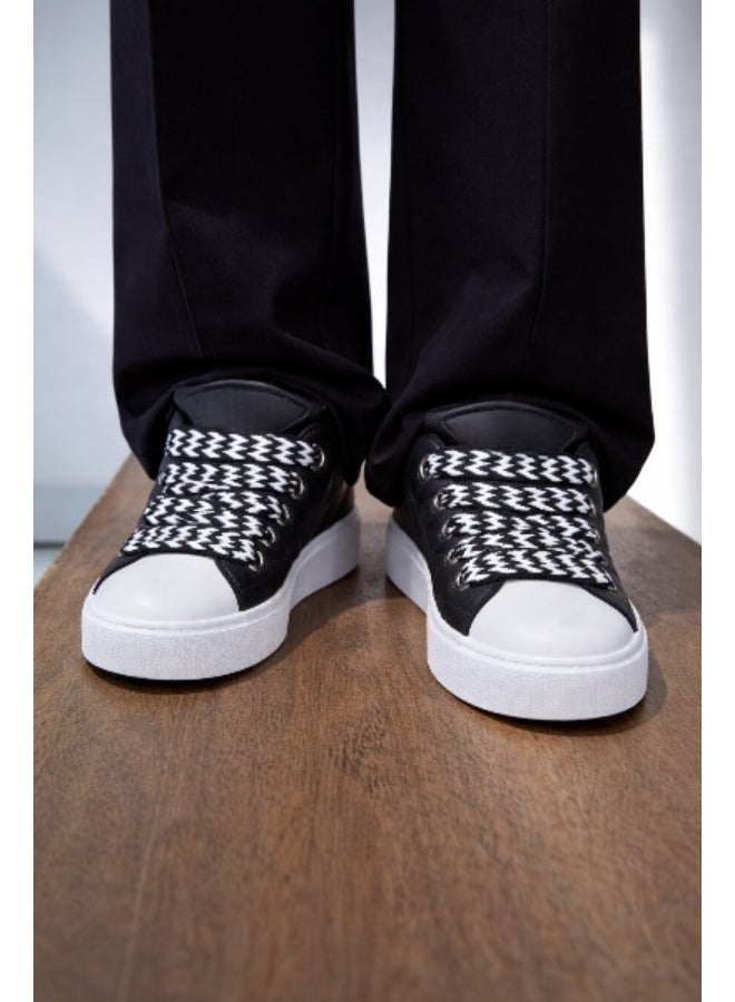 شوز كوتش سنيكرز رجالي و شبابي سبور كاجوال برباط ترندي وقاعدة بيضا مريحة – مناسب للمشي، الخروج اليومي، واللوك الترندي كود 5502 - Image 3